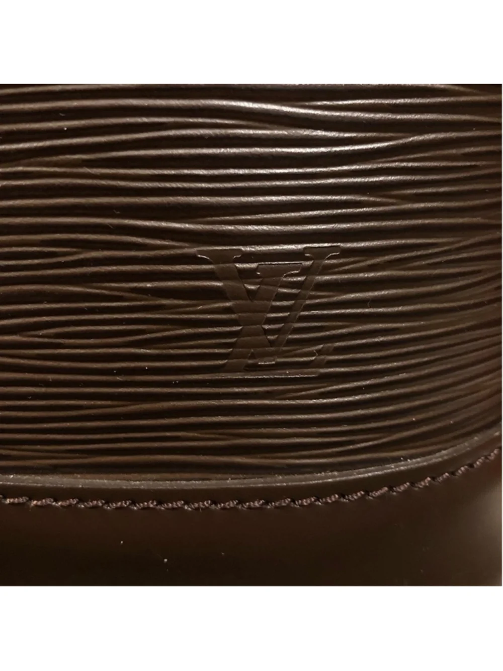 LOUIS VUITTON Moka Brown Epi Alma Hand Bag LV Leather Strap with Silver Hardware